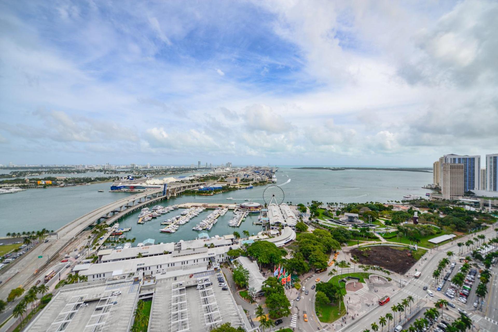 Downtown By Miami Vacation Rentals Exterior photo